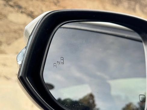 Used 2019 Toyota Highlander Limited FWD image 34