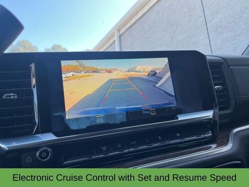 Used 2025 Chevrolet Silverado 2500 LT w/ Convenience Package image 22