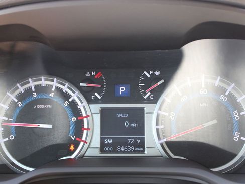 Used 2014 Toyota 4Runner SR5 Premium AWD/4WD image 31