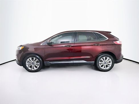 Used 2022 Ford Edge Titanium image 4