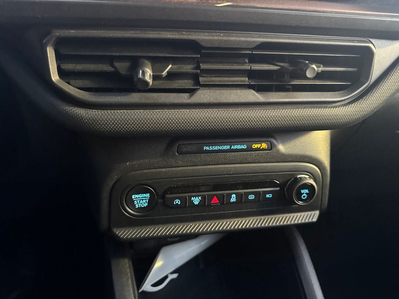 Used 2025 Ford Bronco Sport Outer Banks AWD/4WD image 14