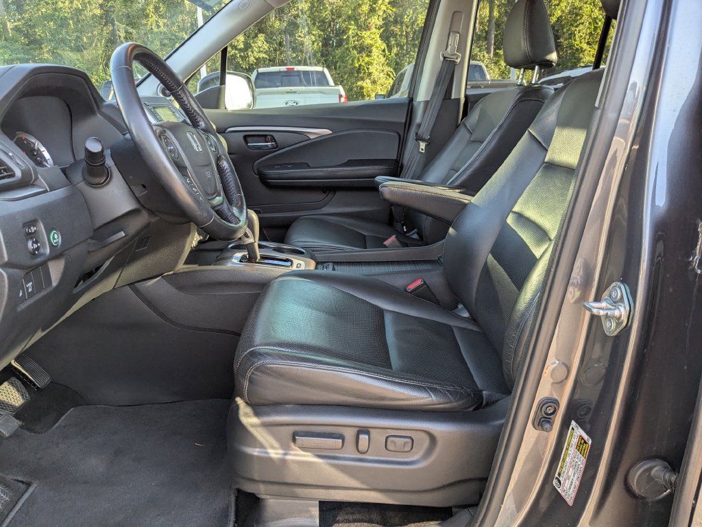 Used 2017 Honda Ridgeline RTL image 12