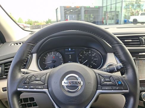 Certified 2022 Nissan Rogue Sport SL AWD/4WD image 19