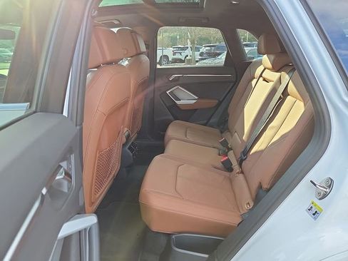Used 2021 Audi Q3 2.0T Premium w/ Convenience Package image 11