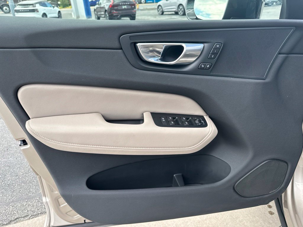 Certified 2026 Volvo XC60 T8 Plus w/ Protection Package Premier AWD/4WD image 20