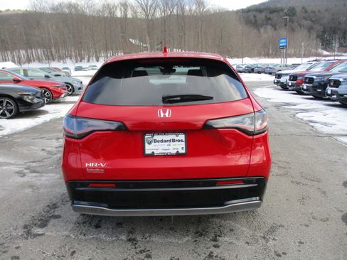 Certified 2024 Honda HR-V EX-L image 6