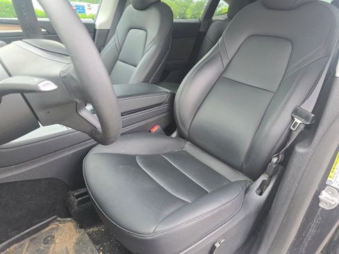 Used 2024 Tesla Model Y Performance AWD/4WD image 18