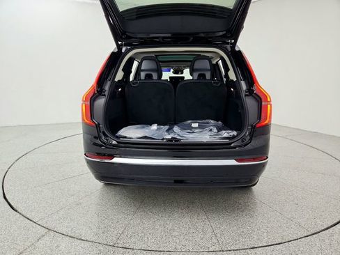 New 2026 Volvo XC90 B5 Core image 15