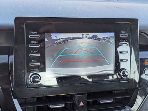 Used 2022 Toyota Camry SE image 15