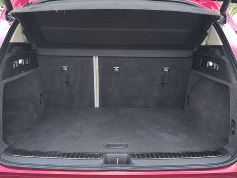 Used 2021 Buick Envision Avenir w/ Technology Package II image 5