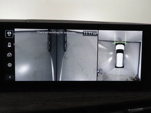 Used 2025 Hyundai Santa Fe Limited image 35