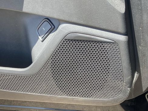 Used 2024 Chevrolet Blazer EV LT AWD/4WD image 19