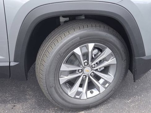 New 2026 Chevrolet Equinox LT w/ Convenience Package II AWD/4WD image 25