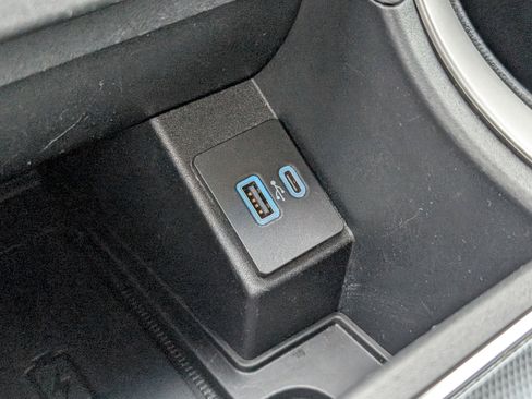 Used 2021 Ford Edge SEL w/ Convenience Package image 19