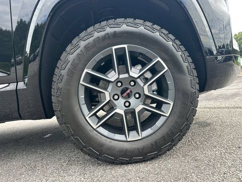 New 2026 GMC Terrain AT4 w/ Convenience Package III AWD/4WD image 13