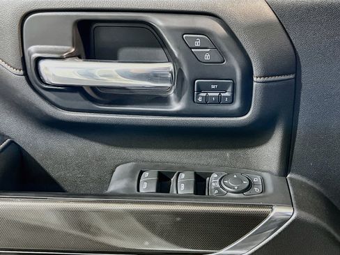 Used 2022 GMC Sierra 2500 AT4 AWD/4WD image 13