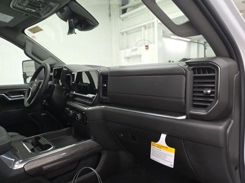 New 2026 Chevrolet Silverado 2500 LTZ w/ LTZ Premium Package image 30