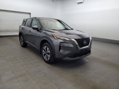 Used 2022 Nissan Rogue SV image 13
