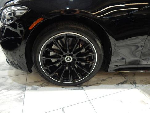 Used 2023 Mercedes-Benz S 580 4MATIC Sedan w/ AMG Line image 12