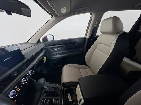 Used 2026 Honda CR-V LX image 18