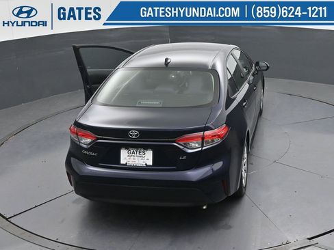 Used 2023 Toyota Corolla LE image 39