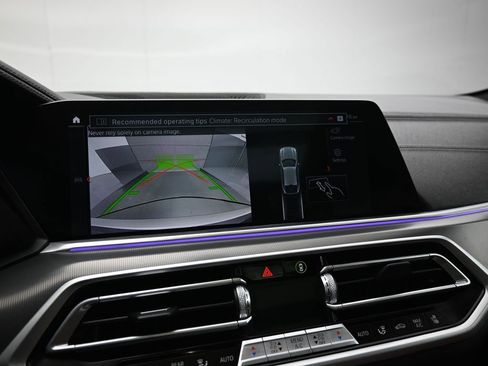 Used 2022 BMW X6 xDrive40i w/ Executive Package image 17