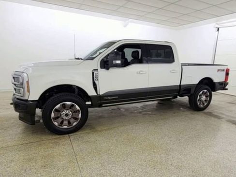 New 2025 Ford F250 King Ranch w/ FX4 Off-Road Package image 4