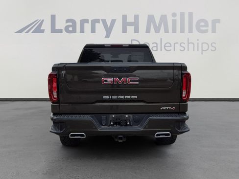 Used 2024 GMC Sierra 1500 AT4 image 4