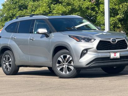Used 2022 Toyota Highlander XLE