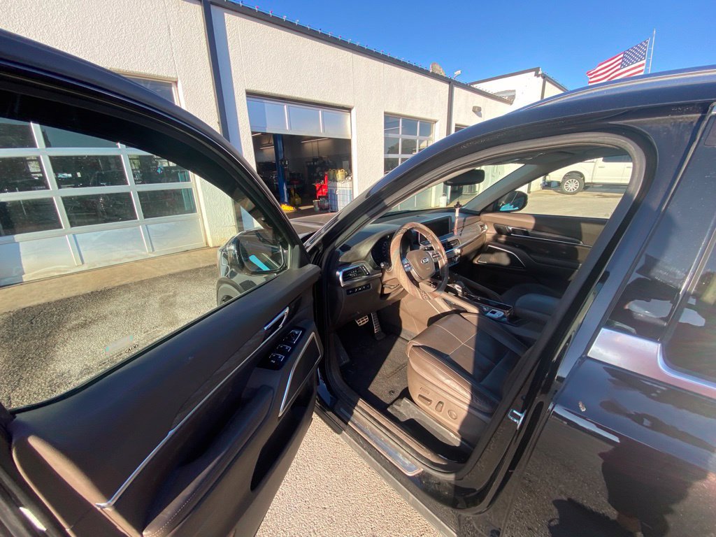 Used 2021 Kia Telluride SX FWD image 3