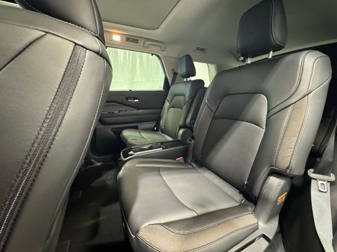 New 2026 Nissan Pathfinder SL image 20