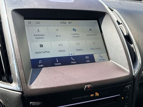 Used 2019 Ford Edge Titanium AWD/4WD image 15