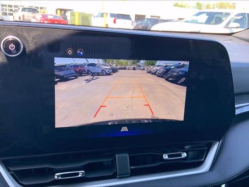 Used 2025 Chevrolet Equinox LT FWD image 19