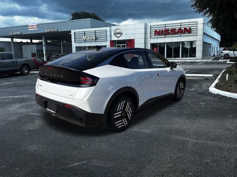 New 2026 Nissan Leaf SV+ w/ Floor Mat Package (SV+) image 4