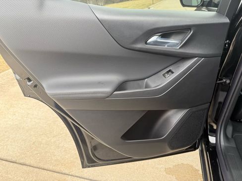 New 2026 Chevrolet Equinox LT w/ Convenience Package II image 13