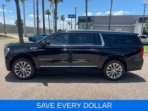 Used 2021 GMC Yukon XL Denali w/ Denali Premium Package RWD image 3