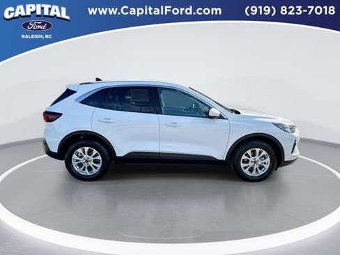 Certified 2023 Ford Escape Active w/ Tech Pack #2 image 9