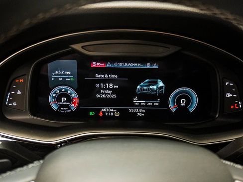 Used 2021 Audi Q8 Premium Plus image 35