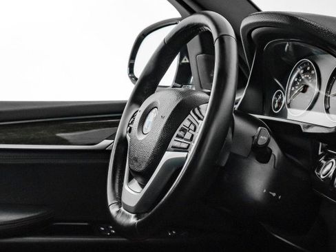 Used 2018 BMW X5 xDrive50i w/ Premium Package image 11