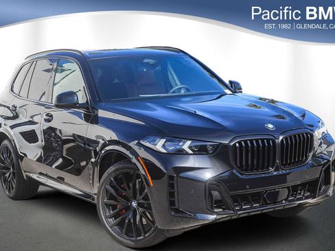 New 2026 BMW X5 xDrive40i w/ M Sport Package image 1