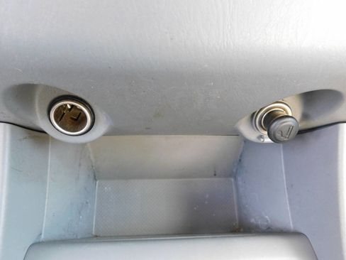 Used 2005 Toyota Tacoma PreRunner image 12