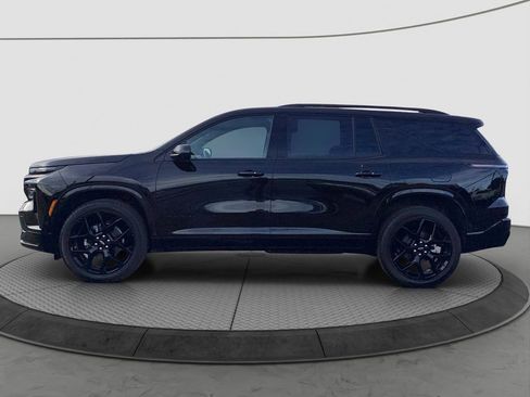 New 2026 Chevrolet Traverse RS w/ LPO, Floor Liner Package image 4