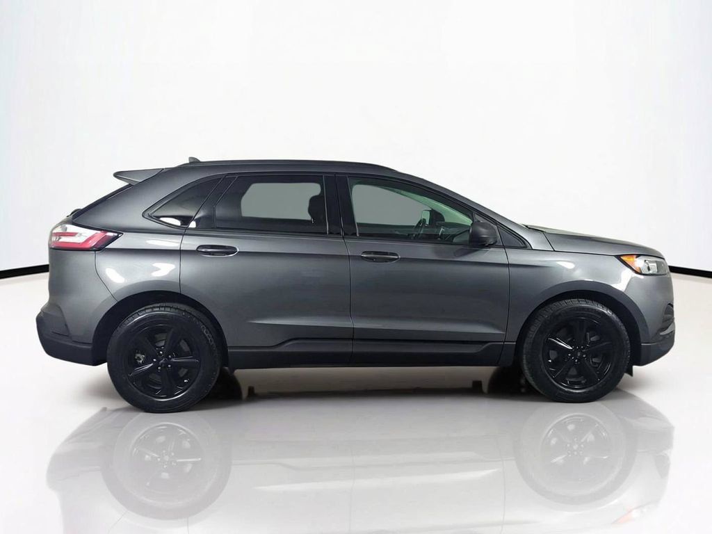 Used 2024 Ford Edge SE AWD/4WD image 4