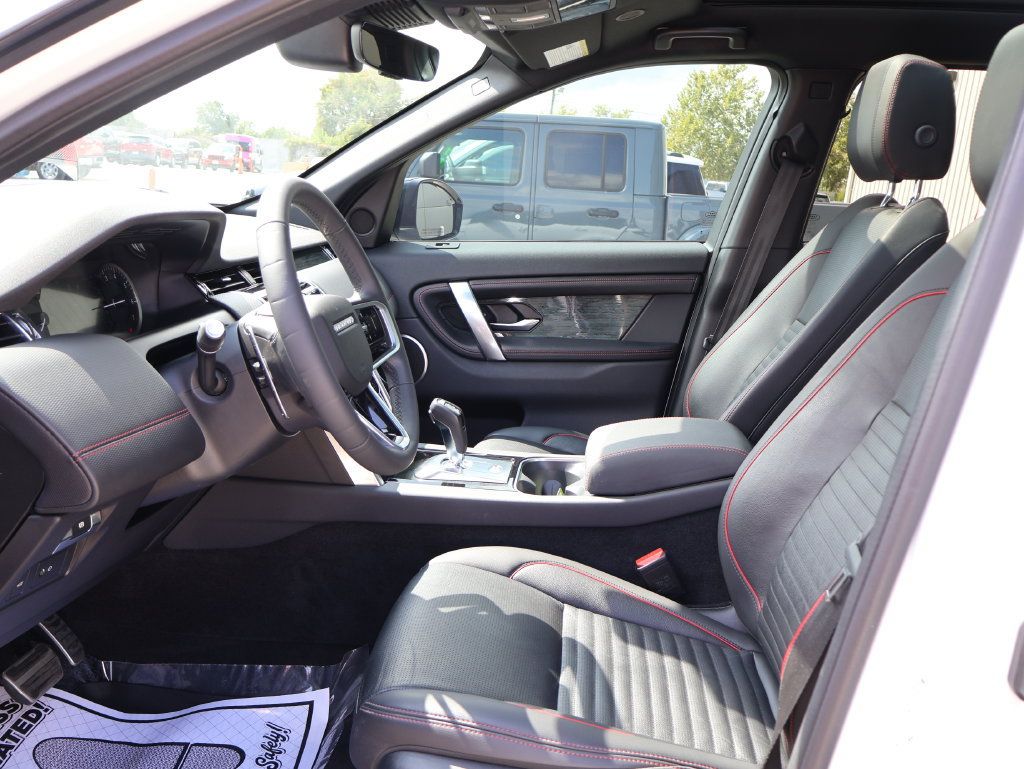 Used 2023 Land Rover Discovery Sport SE R-Dynamic AWD/4WD image 23