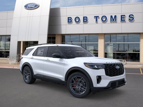 New 2026 Ford Explorer ST-Line w/ ST-Line Street Pack AWD/4WD image 8