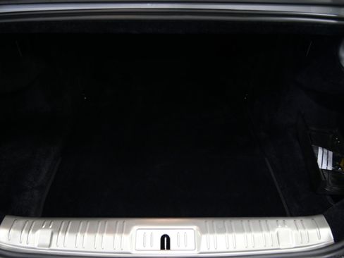 Used 2015 Rolls-Royce Wraith image 18