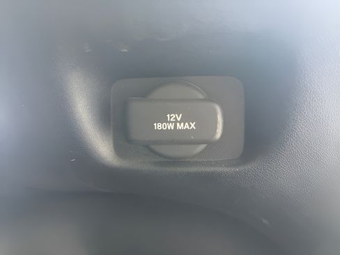 Used 2023 Honda HR-V Sport image 9