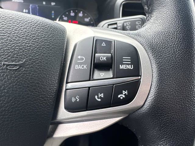 Used 2023 Ford Explorer XLT w/ Equipment Group 202A AWD/4WD image 11