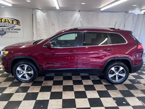 Used 2019 Jeep Cherokee Limited image 8