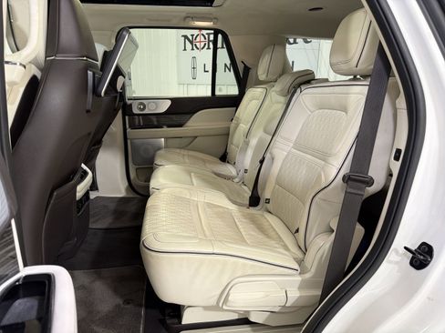 Used 2023 Lincoln Navigator Black Label AWD/4WD image 25